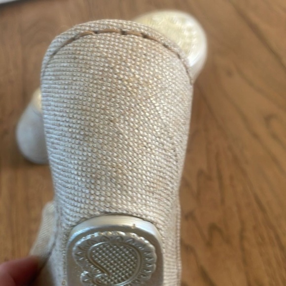 Born -  Wedge Open Toe Slip On Wedge Sandal Shoes Tan Size 6 Size 36.5 - Picture 9 of 13